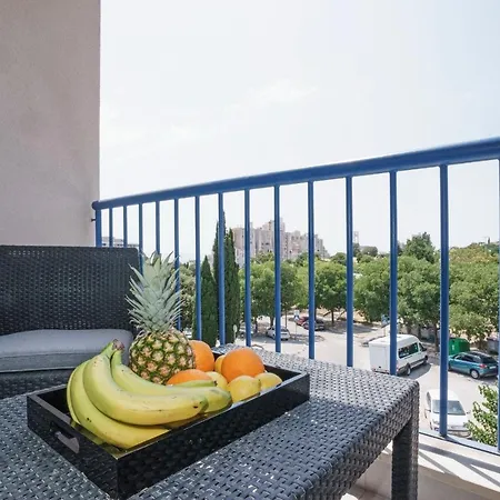 Seaview Apartment Blue Wave